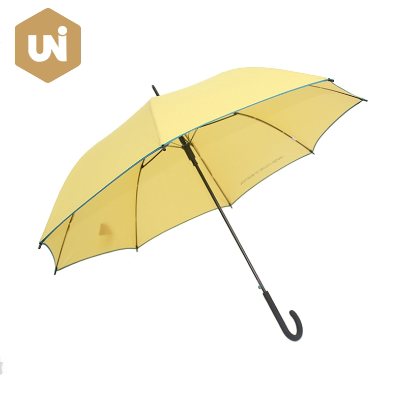 Wiatroodporny parasol na długim kiju